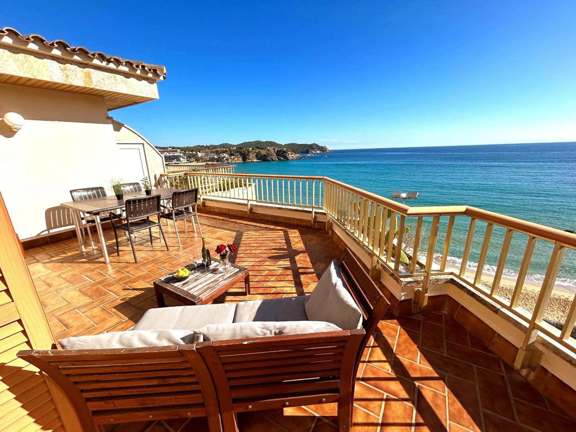 Charming Apartment In La Fosca Beach Паламос Экстерьер фото